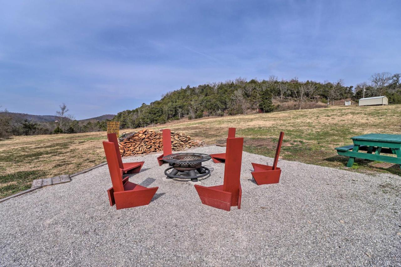 Cheery Pet-Friendly Studio With Shared Fire Pit Mountain View Exterior foto